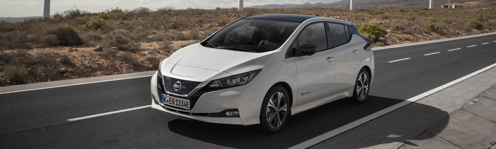 Nissan Leaf 2018 vorne weiss Preisweite