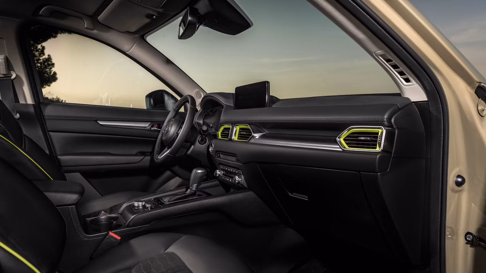 Mazda CX-5 im Angebot Mai 2025 Innenraum vorne