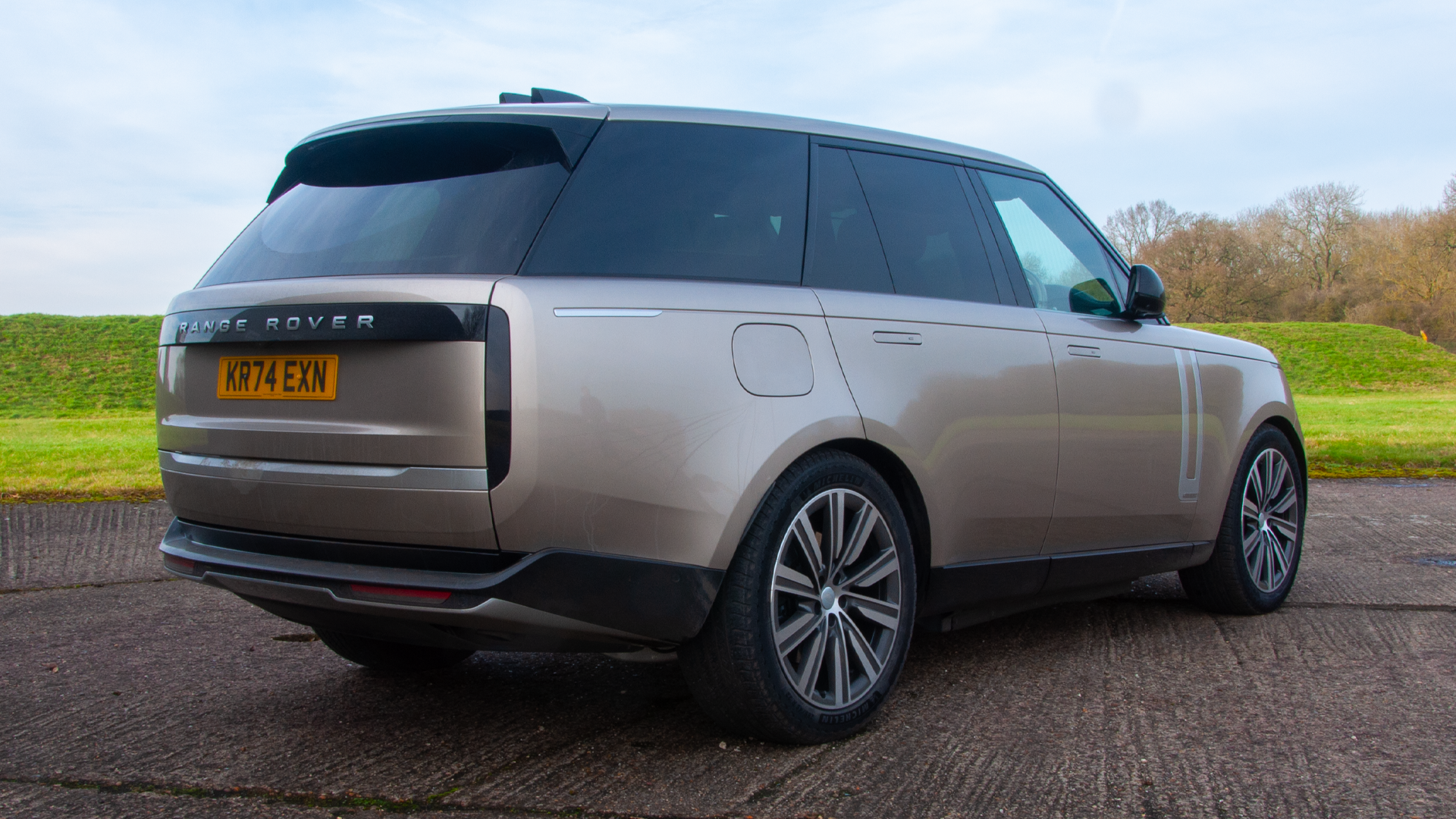 Range Rover rear view