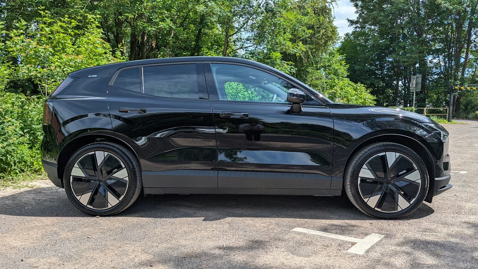 Volvo EX30 Seitenansicht