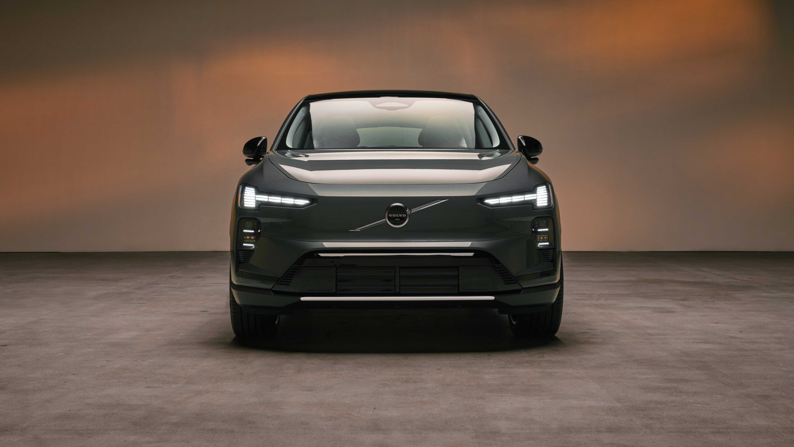 Volvo EX60 front view