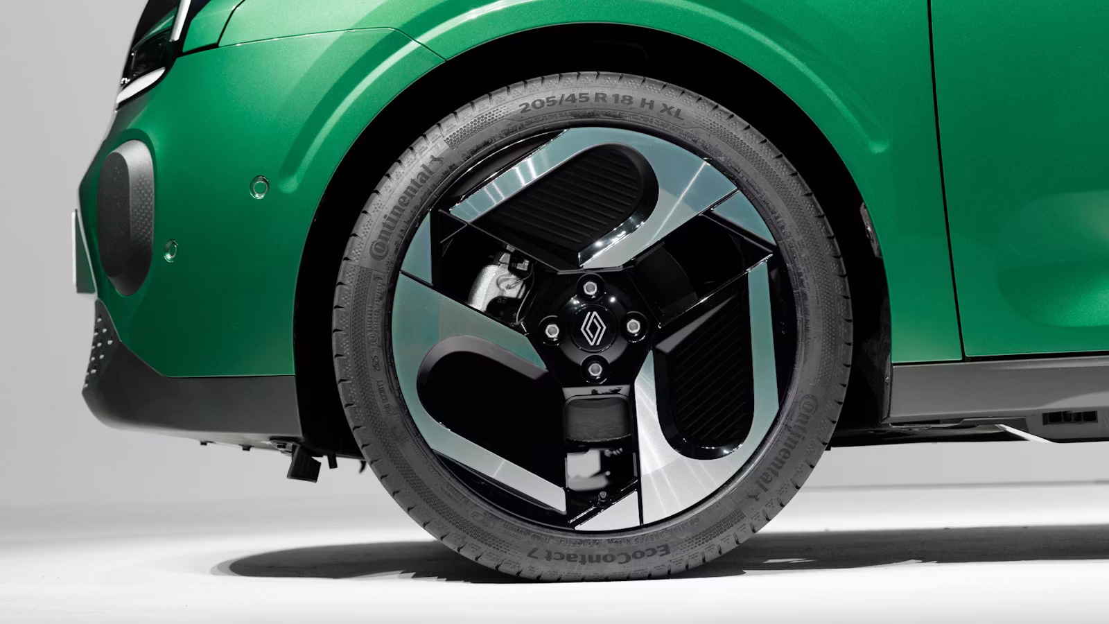 2026-Renault-Twingo-alloy-wheel