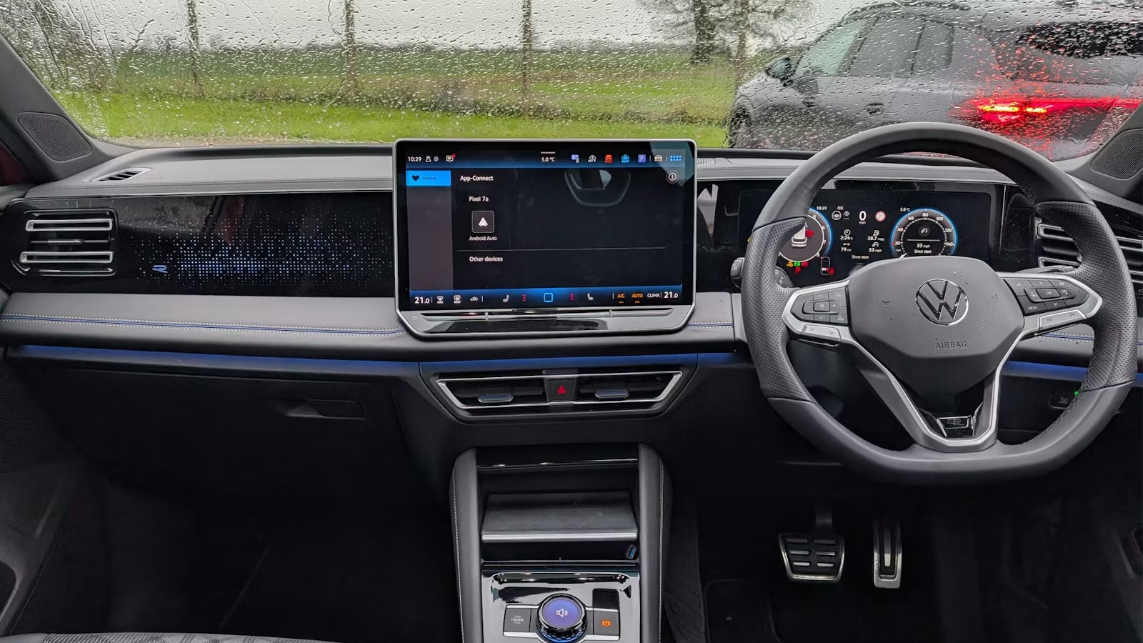2026-Volkswagen-Tiguan-interior-Carwow