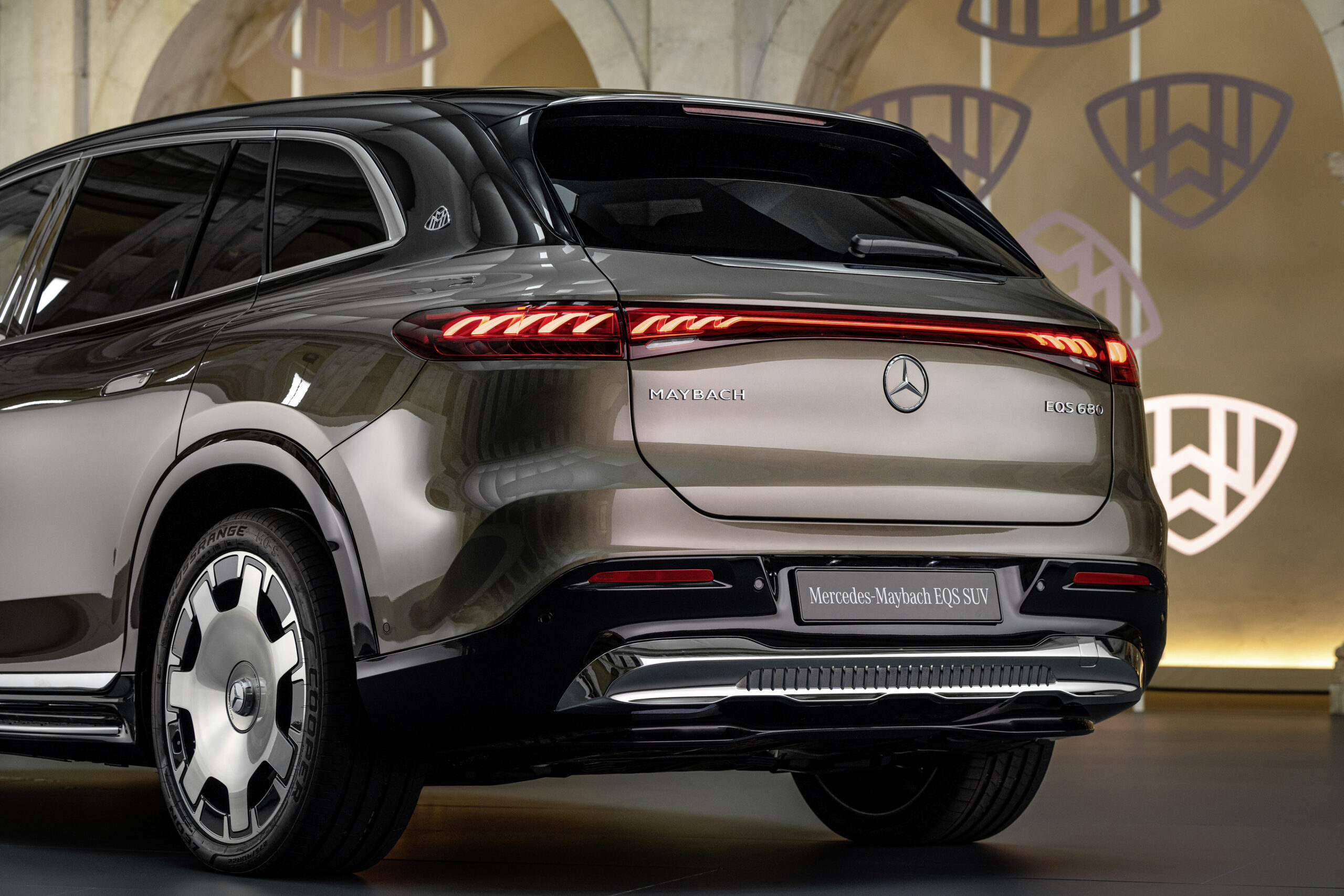 Wunderbar Eqs Suv Mercedes Bild