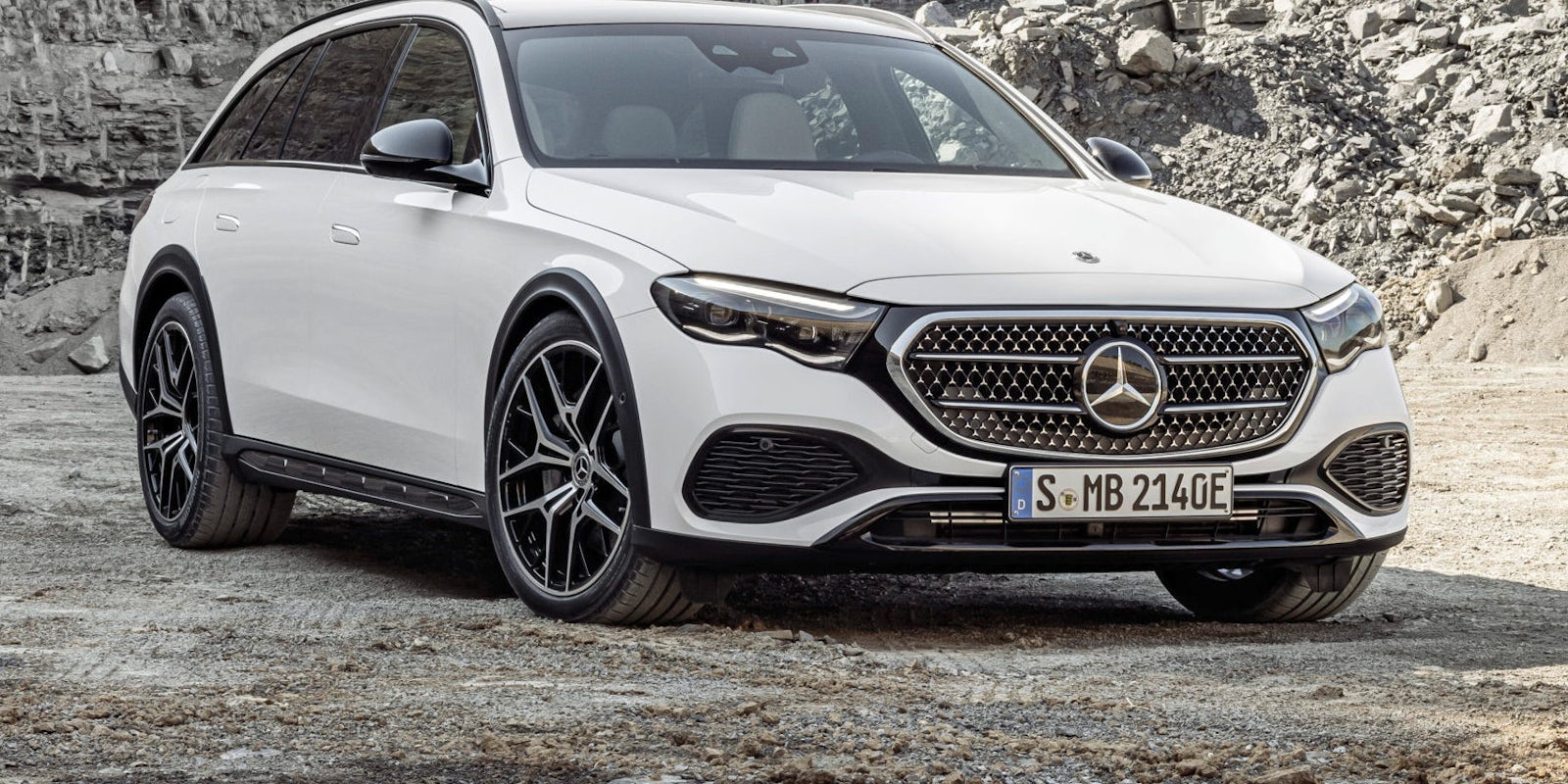Mercedes EKlasse AllTerrain feiert Premiere Marktstart in 2025