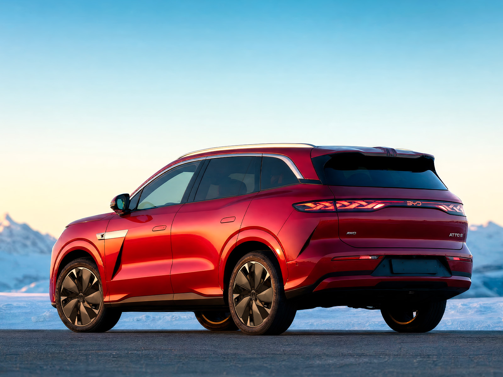 BYD Atto 8
