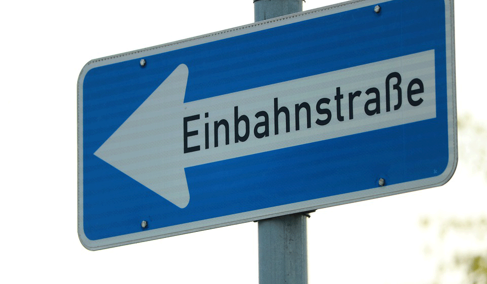 Wo ist das Überholen verboten? Schilder und Regeln carwow carwow.de