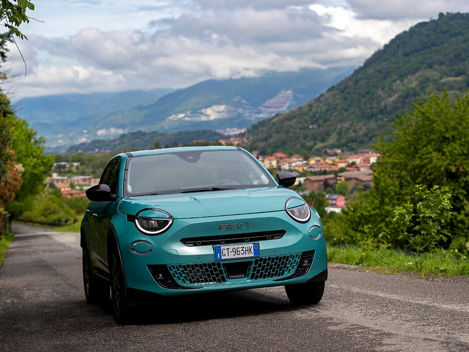 Fiat 600 Hybrid im Leasingangebot Oktober 2025 Frontansicht