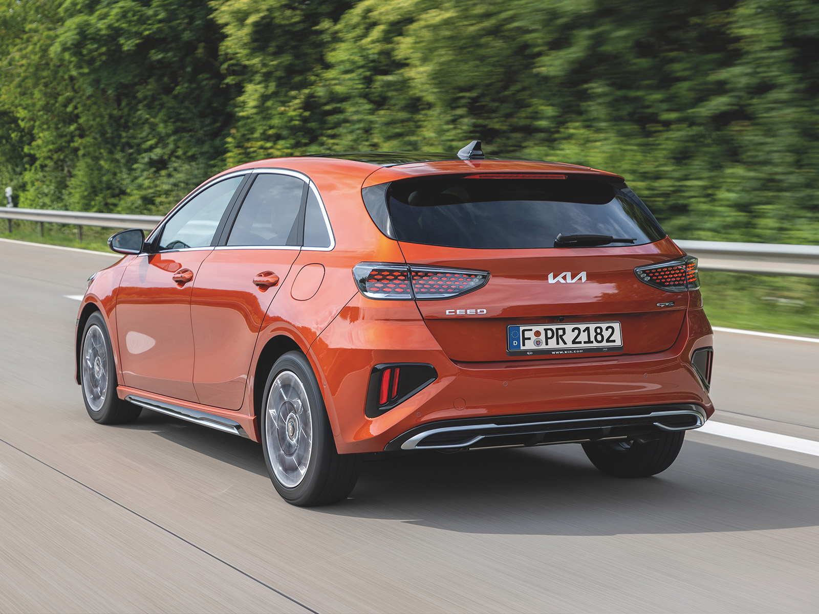 Kia Ceed on Sale August 2025 Leasing Rear View