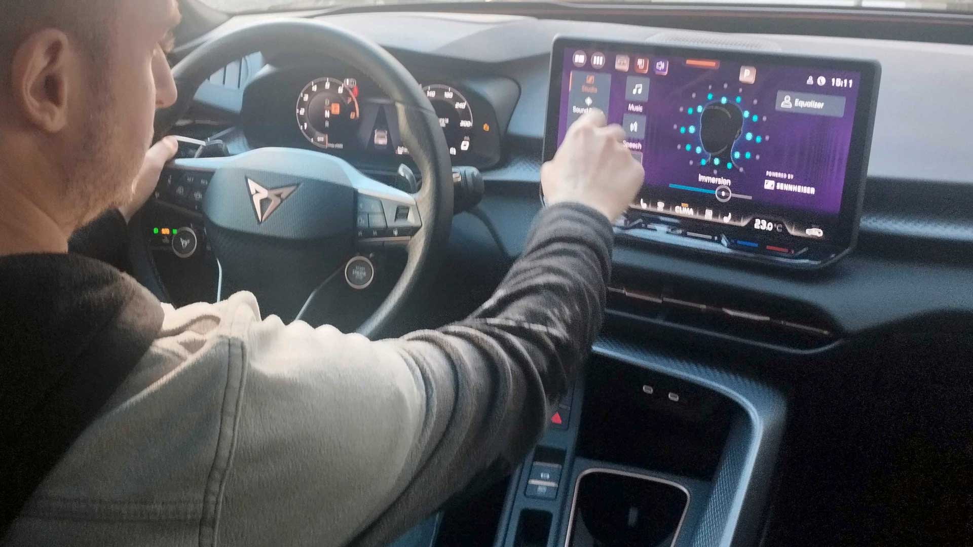 LHD-Cupra-Terramar-2025-interior-9