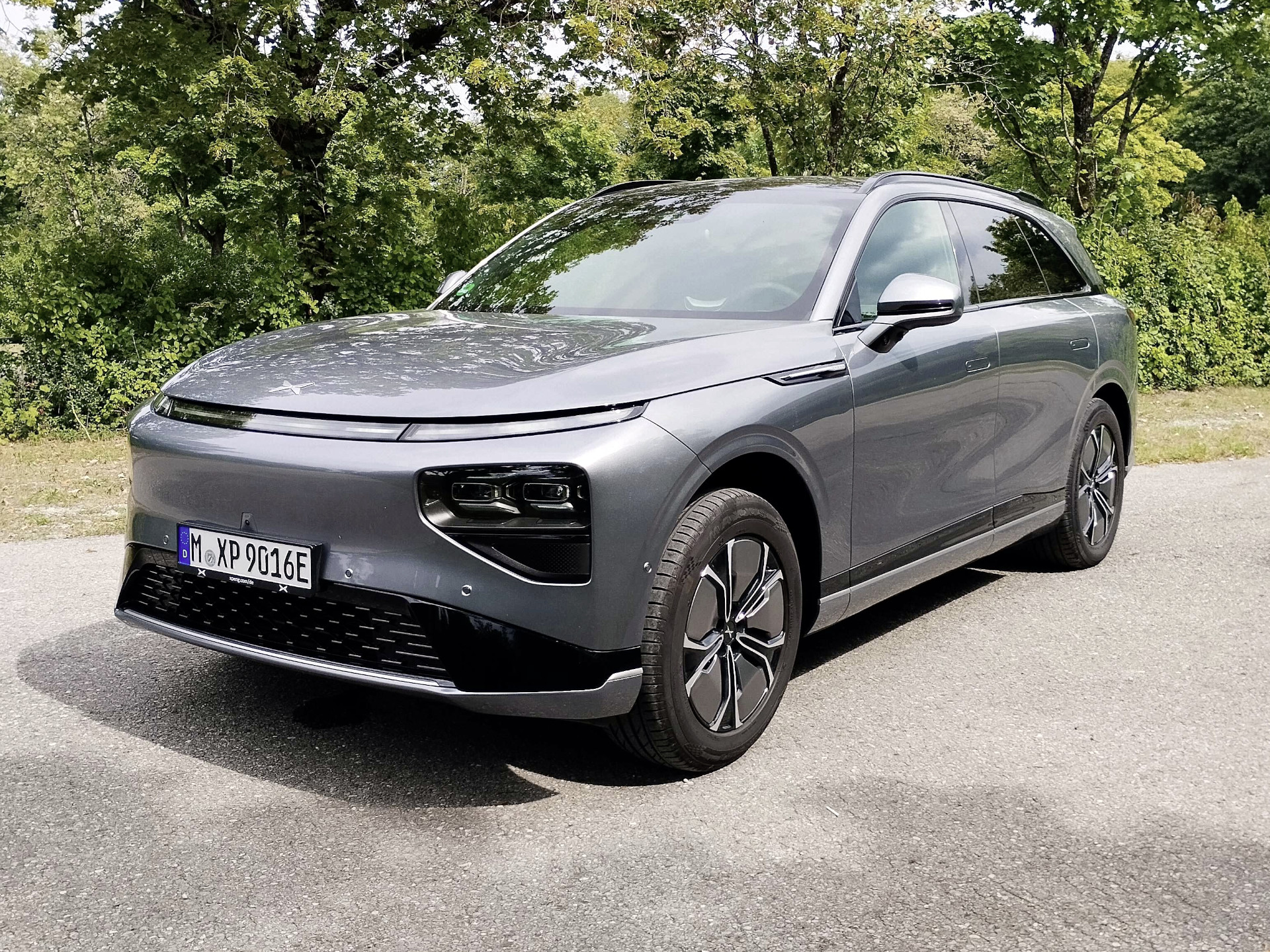 XPeng G9