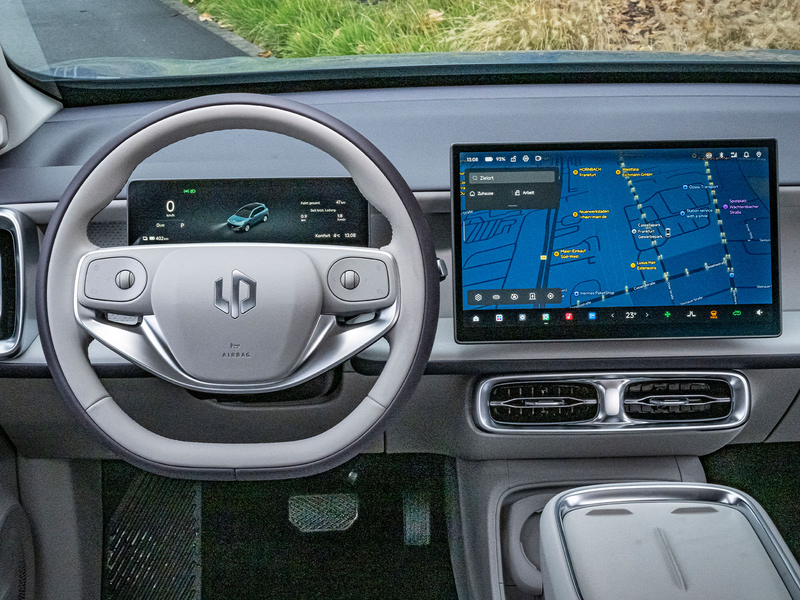 Leapmotor B10 Cockpit