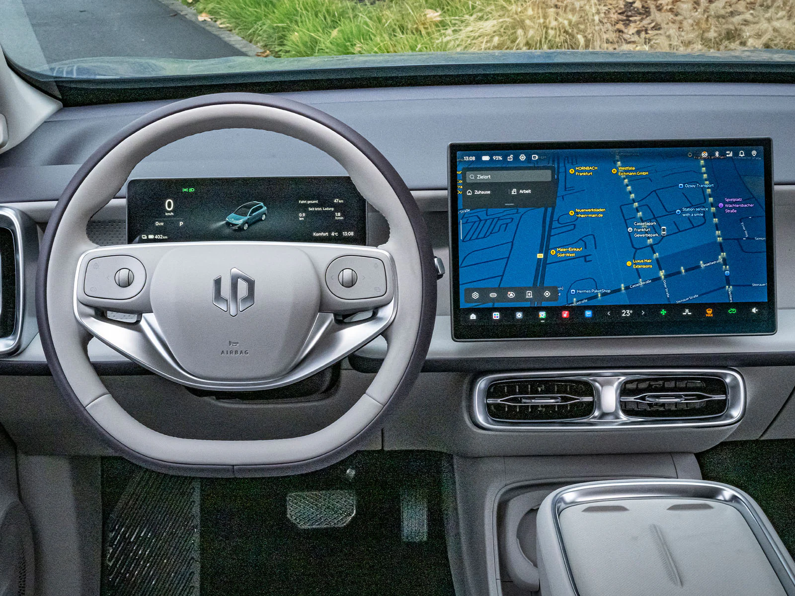 Leapmotor B10 Cockpit