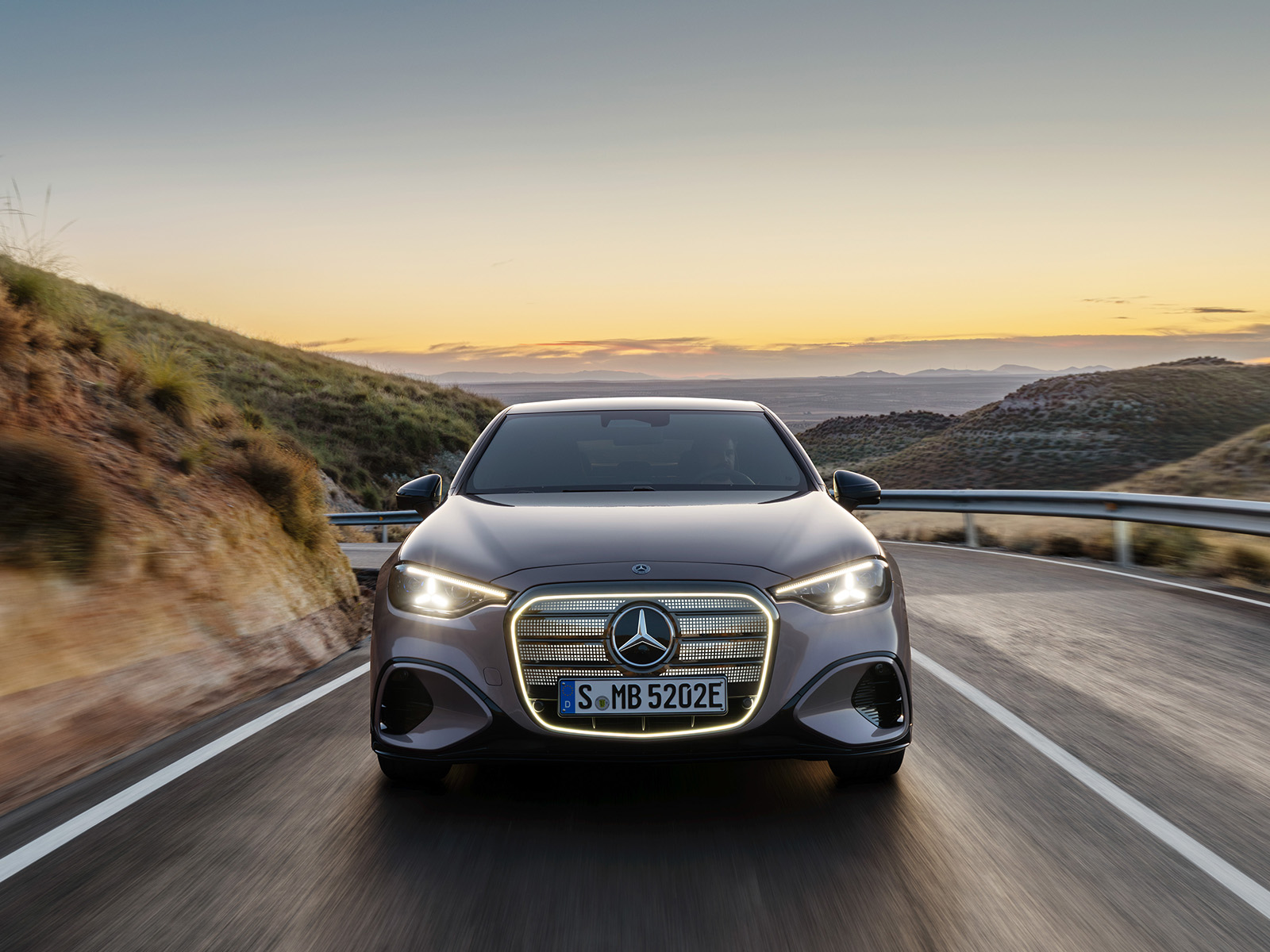 Mercedes C Klasse elektrisch Frontansicht