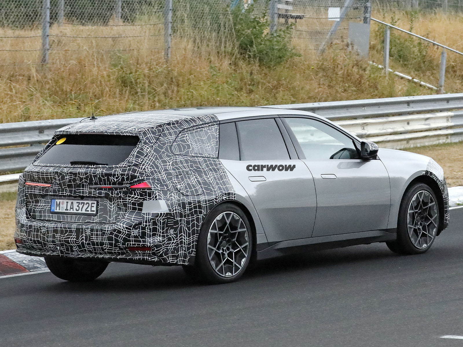 Neue Bilder BMW i3 Touring auf Testfahrt Seitenansicht 3