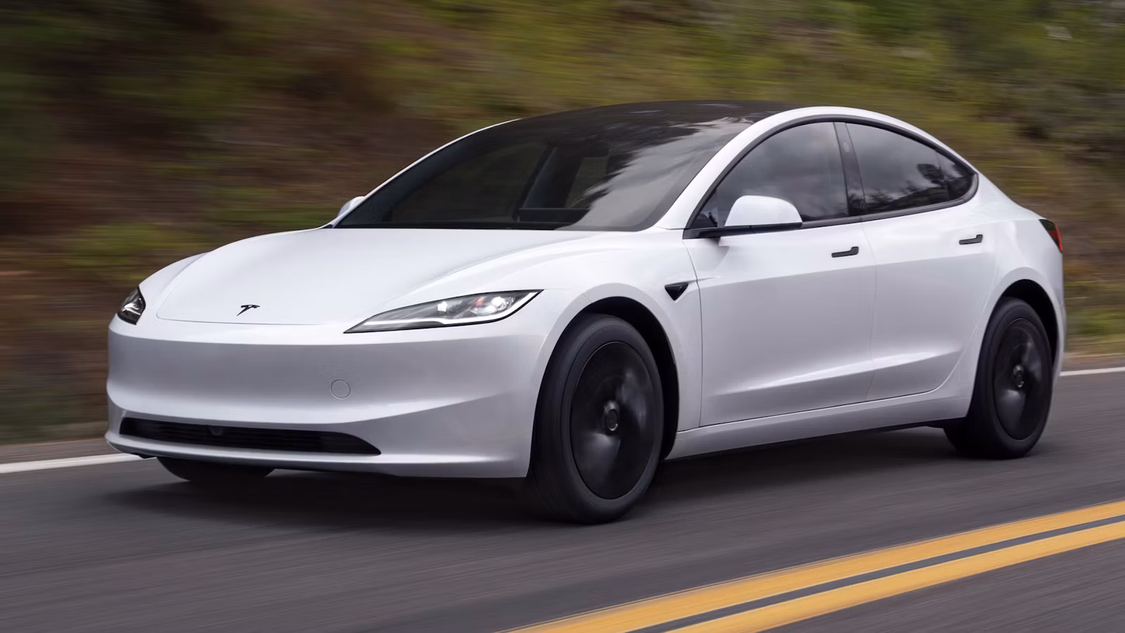 New-Tesla-model-3-standard-side