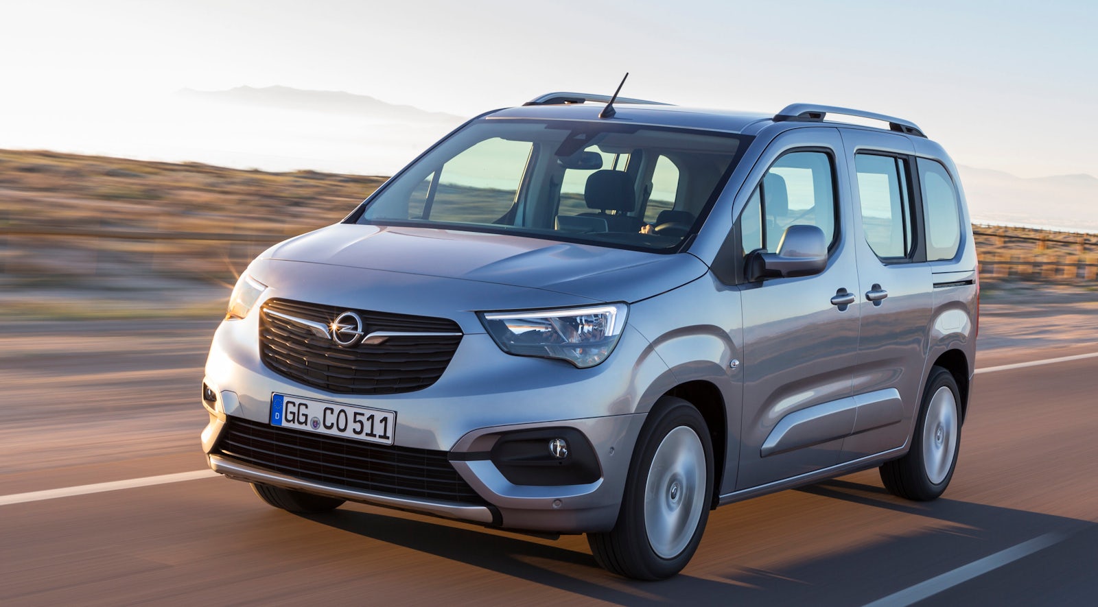 Opel Combo Life 2018 vorne silber test