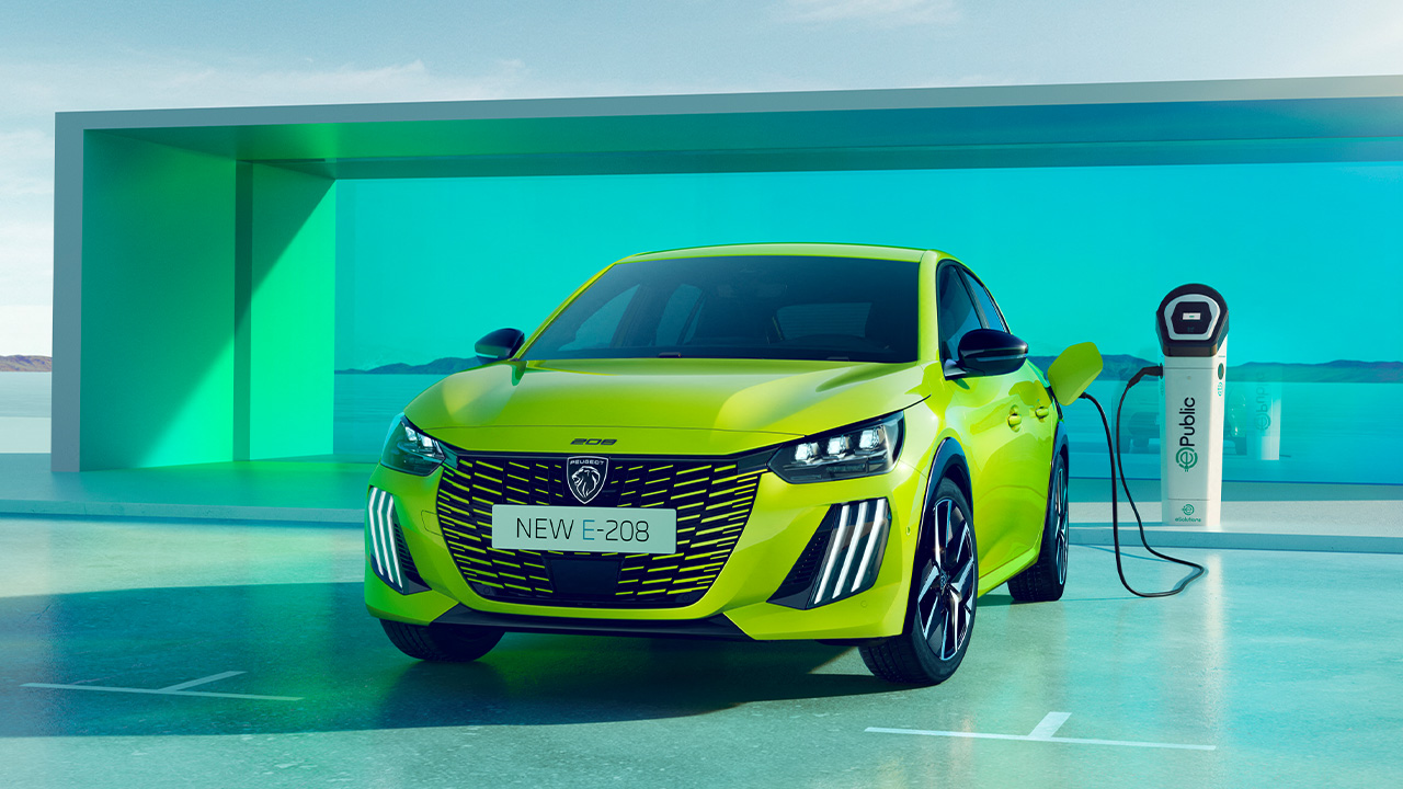 Peugeot E-208