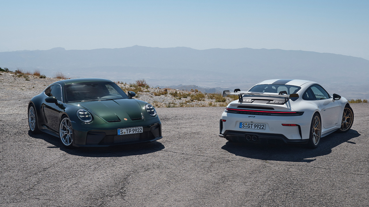 Porsche 911 GT3 Varianten - GT3 Touring in Grün, GT3 in Weiß