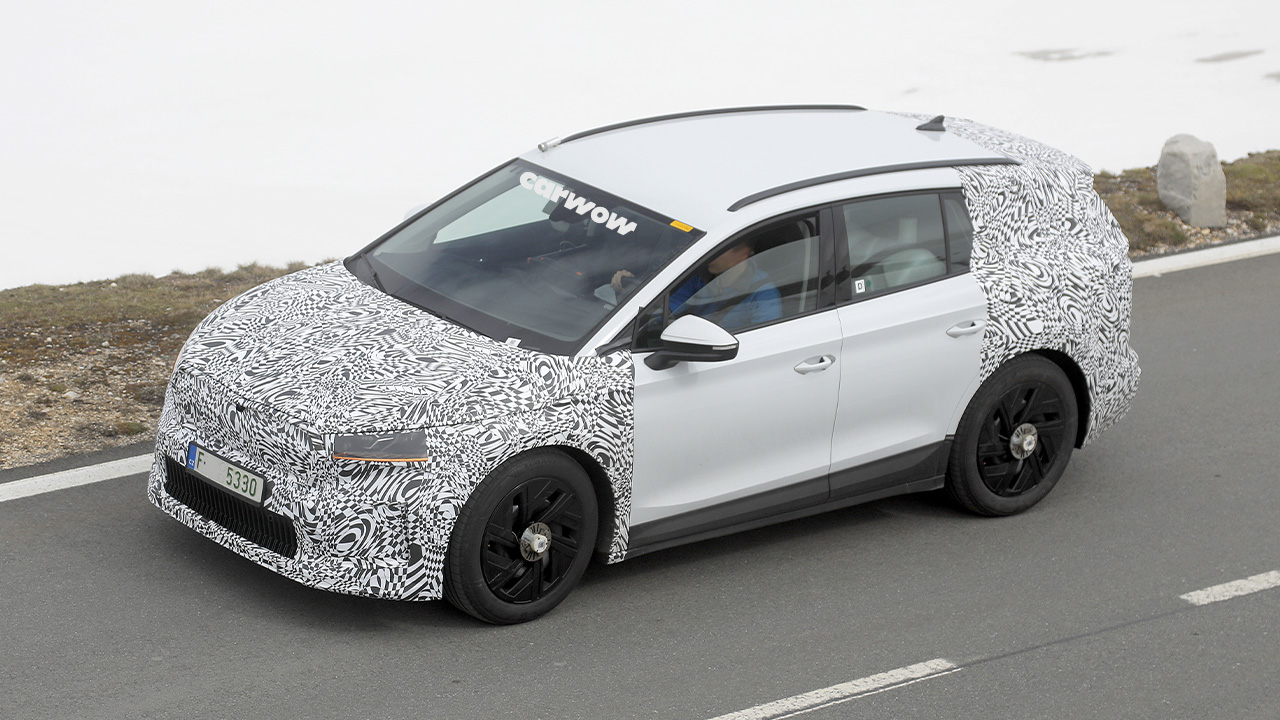 Skoda Enyaq facelift 2025 on test drive