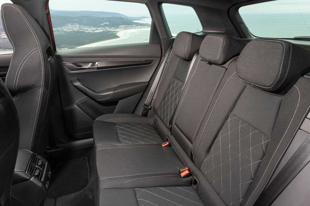 SKODA_KAROQ_SPORTLINE