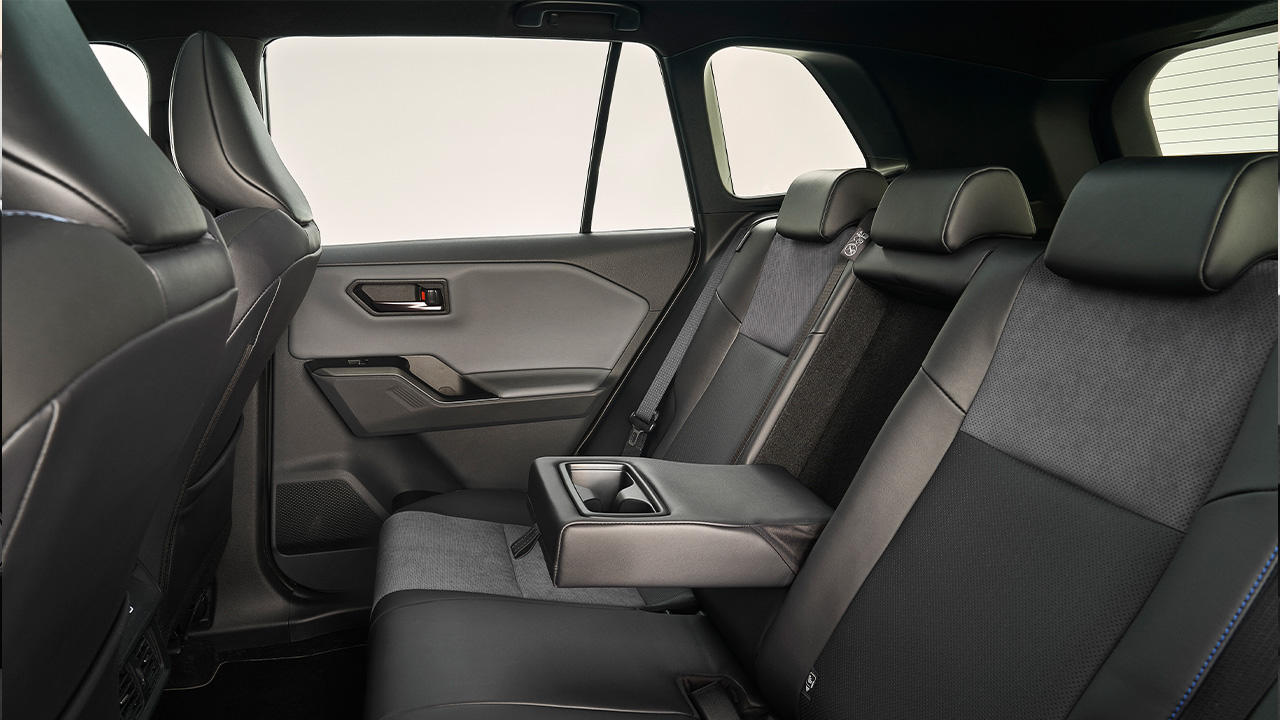 Toyota RAV4 unveiled 21 May Rear