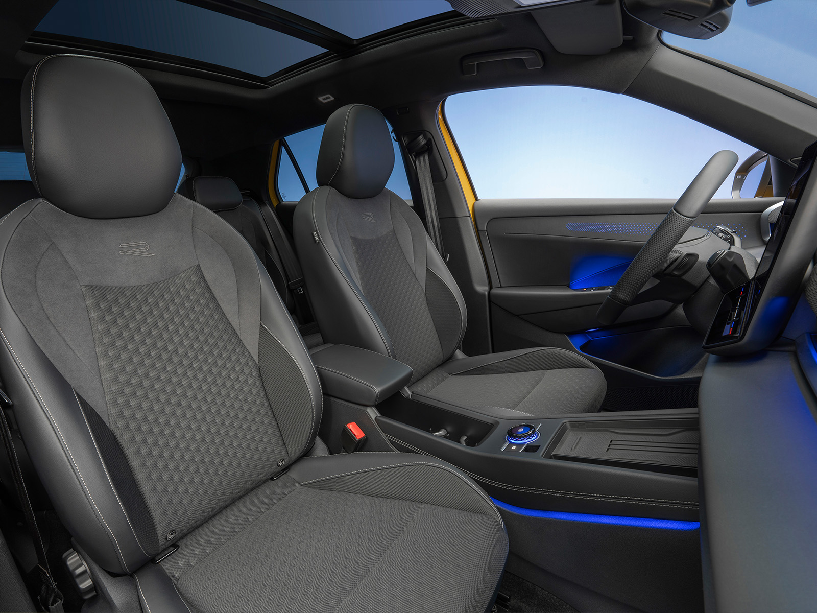 VW T-Roc 2025 Vordersitze