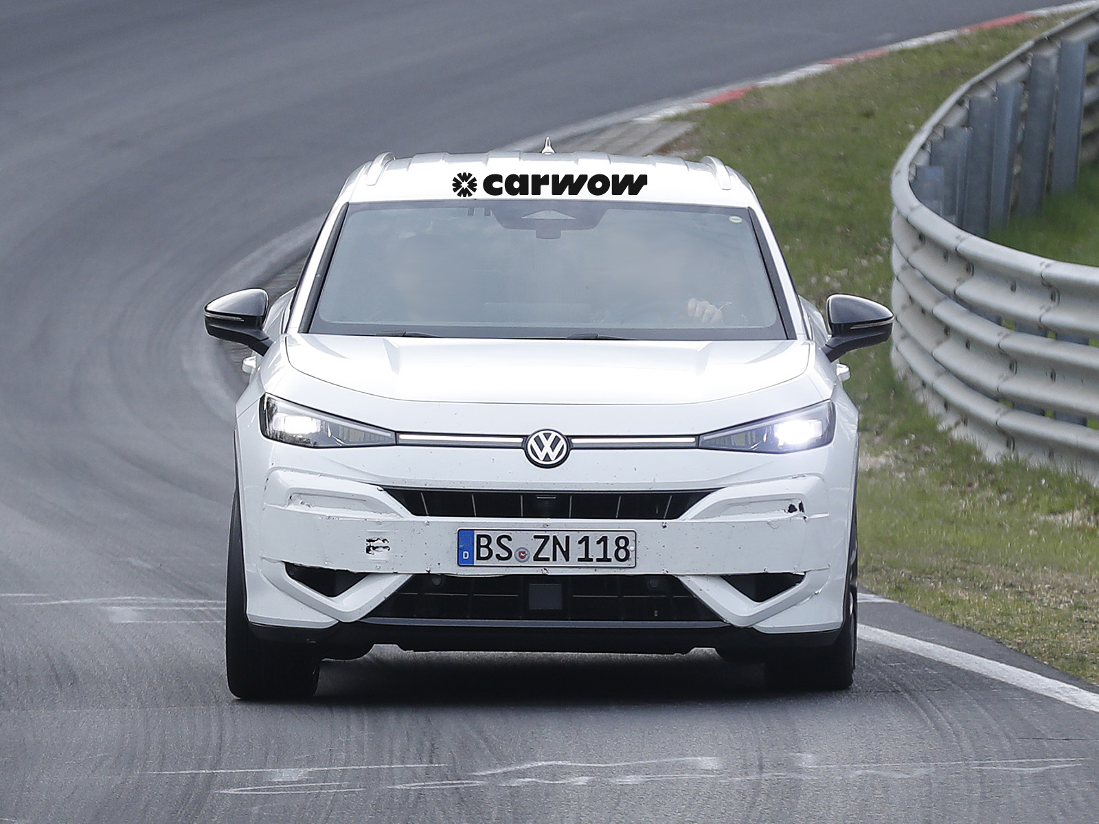 VW T-Roc R Testfahrt Nurburgring Frontansicht