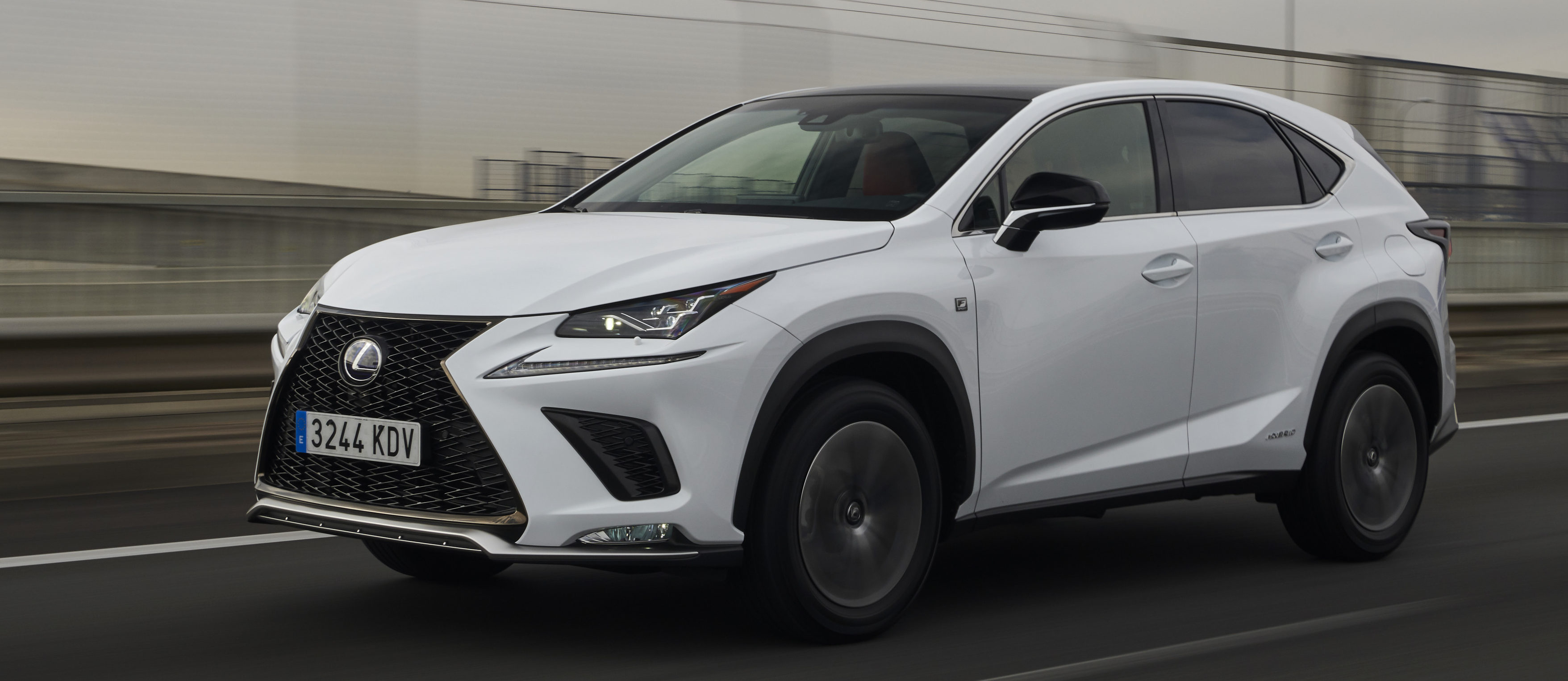 Lexus NX (2014-2021) Preise, Modelle und Test | carwow.de