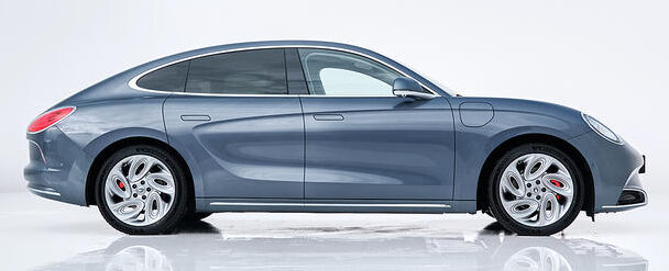 ora-lightning-cat-2023